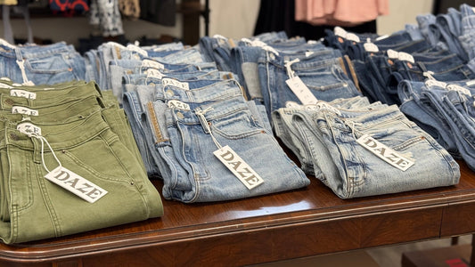 Why Everyone’s Falling for DAZE Denim This Season (Especially in Ottawa, IL)