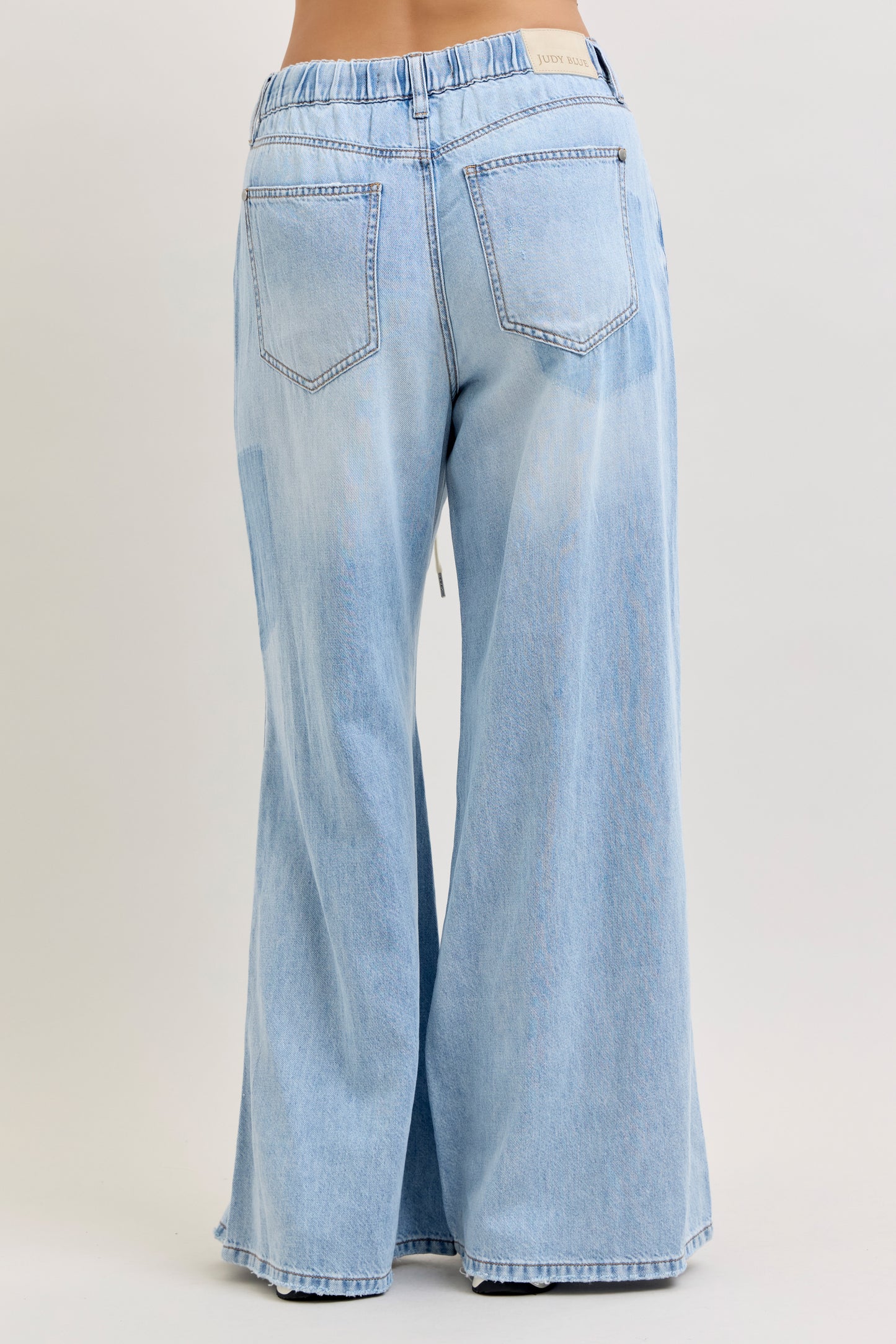 Featherweight Palazzo