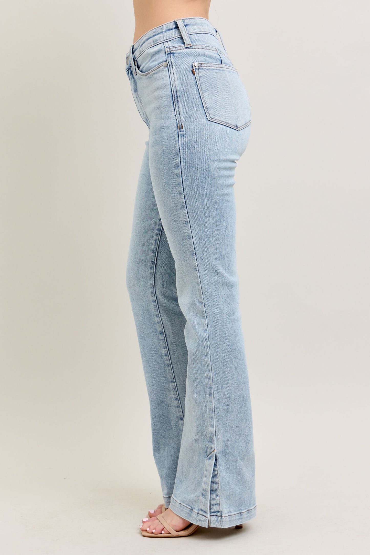 Split Seam Lightwash