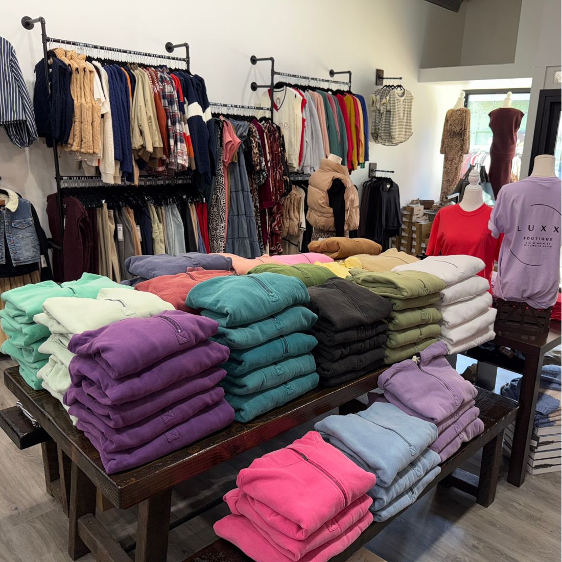 Women’s Clothing | Chic Boutique Styles | Luxx Boutique Ottawa IL