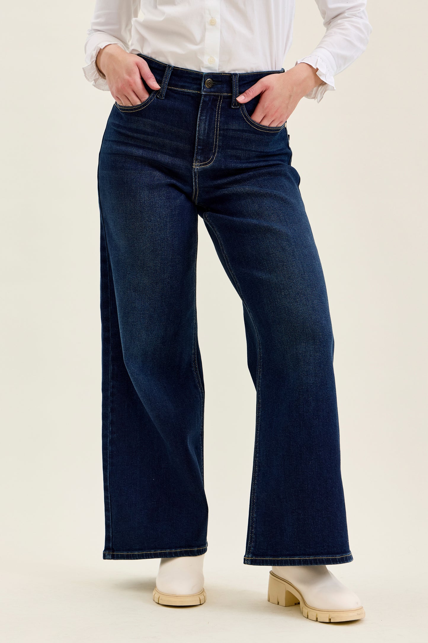 Lux Petite Wide