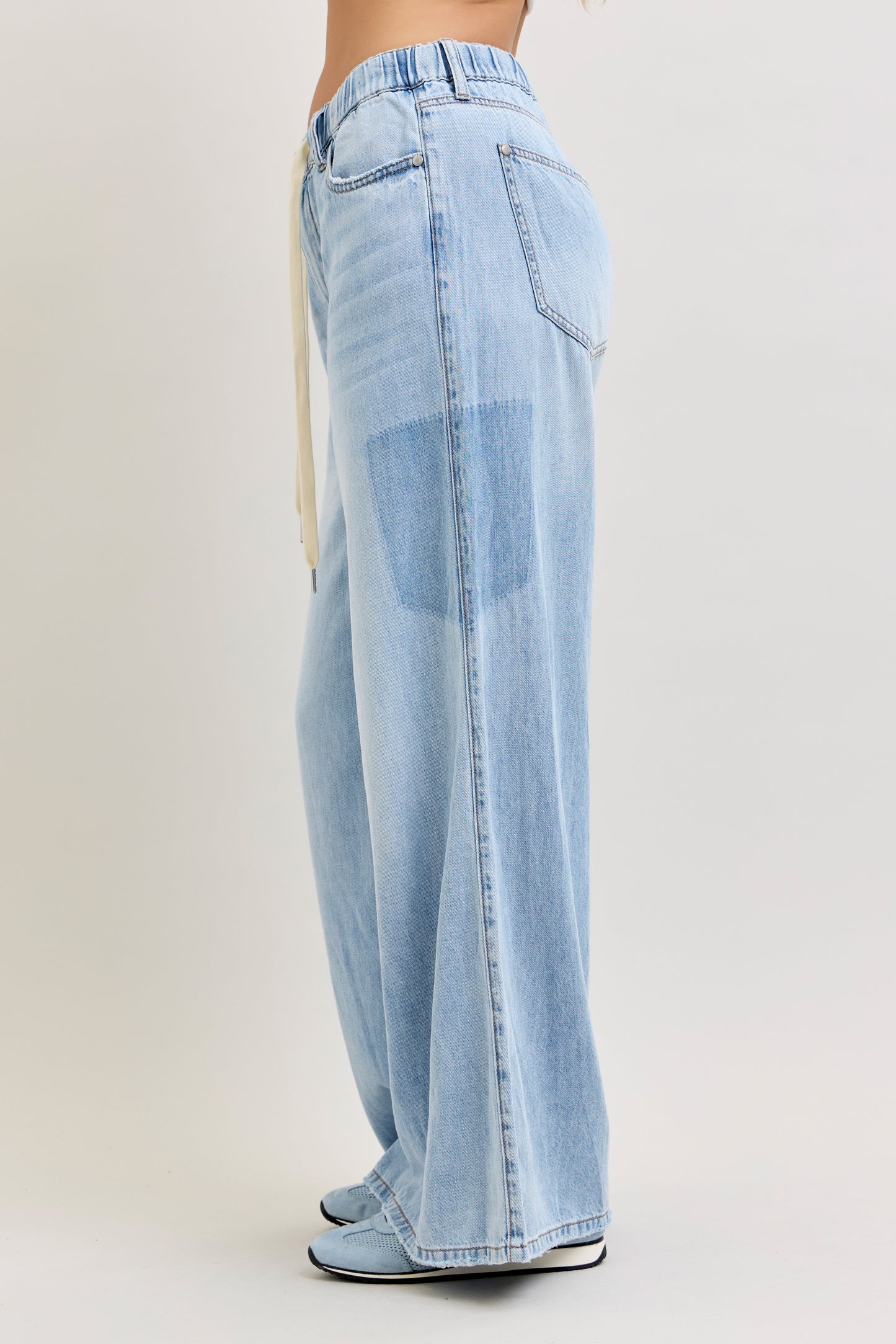 Featherweight Palazzo