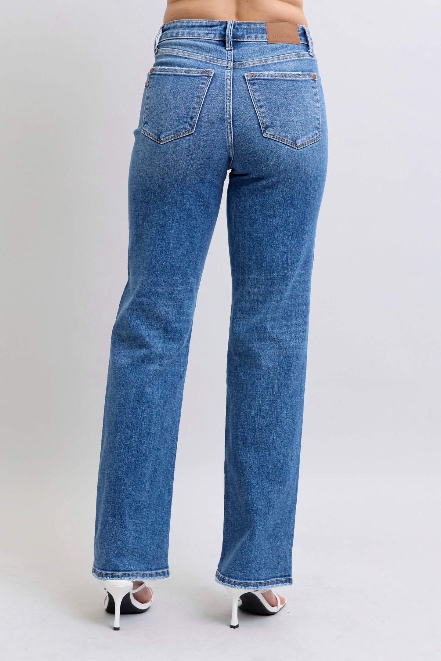 HW V Front