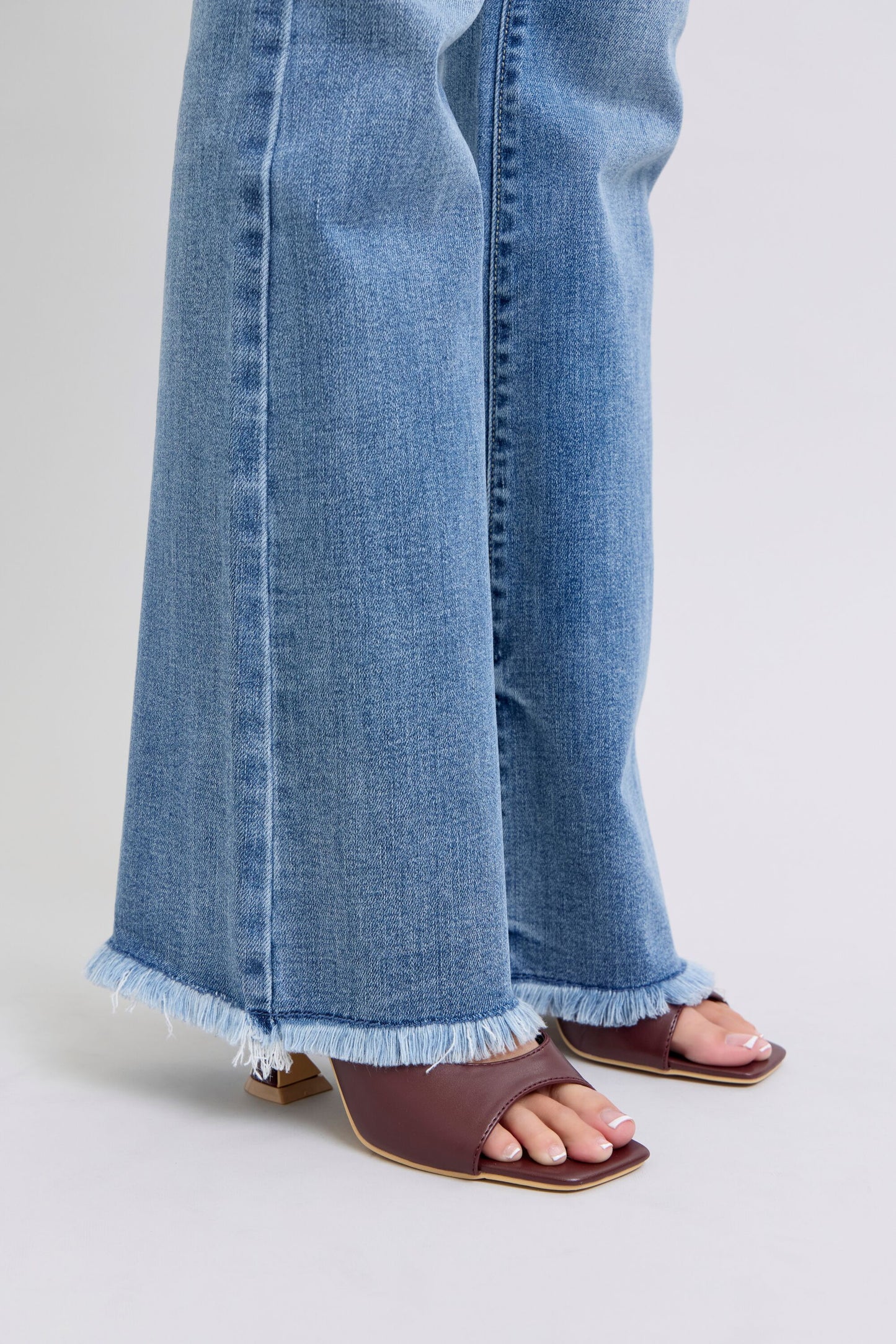 HW Boot Fray Hem