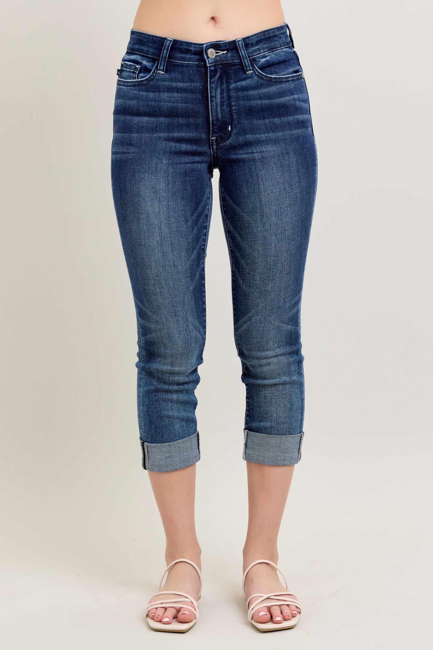 Dark Cuffed Capri