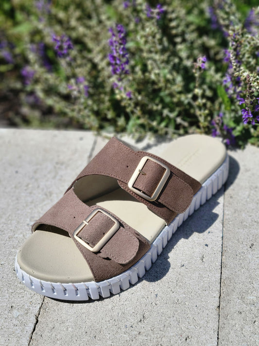 Chestnut Isle Sandal