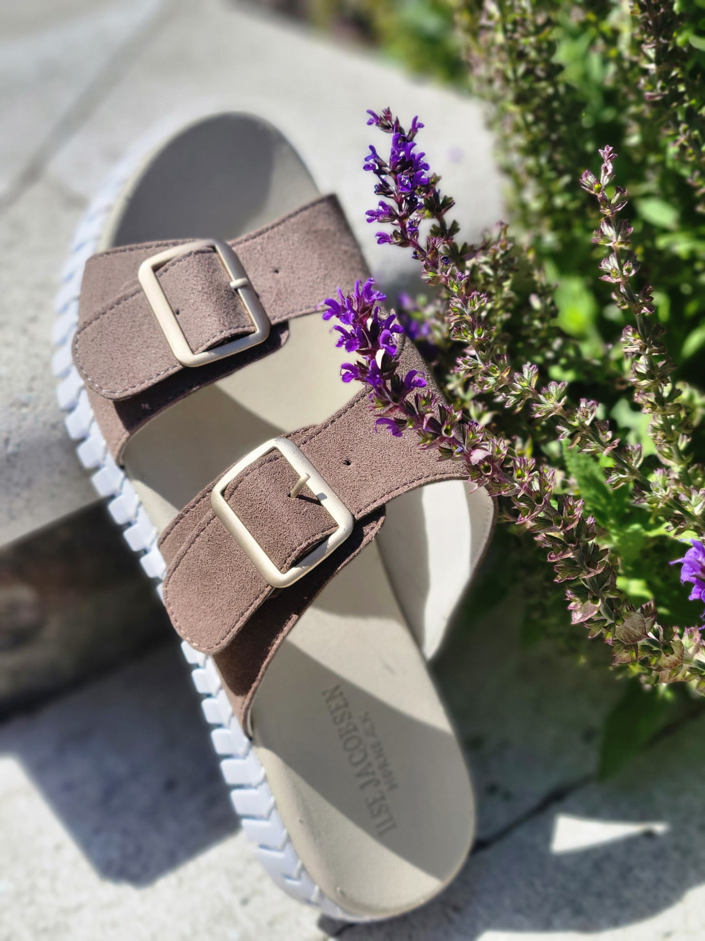 Chestnut Isle Sandal