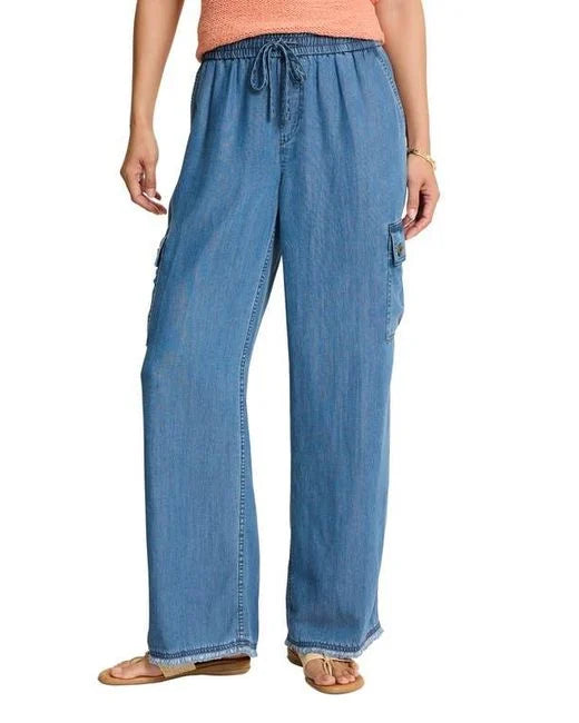 Chambray O'Lei Cargo Pants